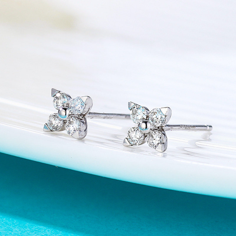 Junroyalty Jewelry Tidal Female Net Red Four-leaf Grass Ear Nail Female 18K Gold Diamond Earrings Studded With 20 Diamond Earrings