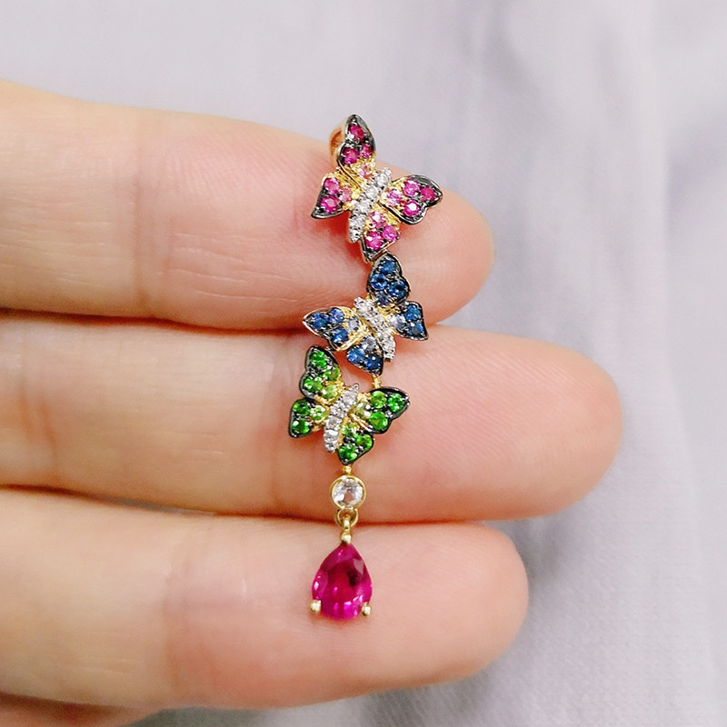 Junhuang Jewelry New 18K Gold Butterfly Necklace Female Ruby Pendant Gold Colored Gem Chain Custom