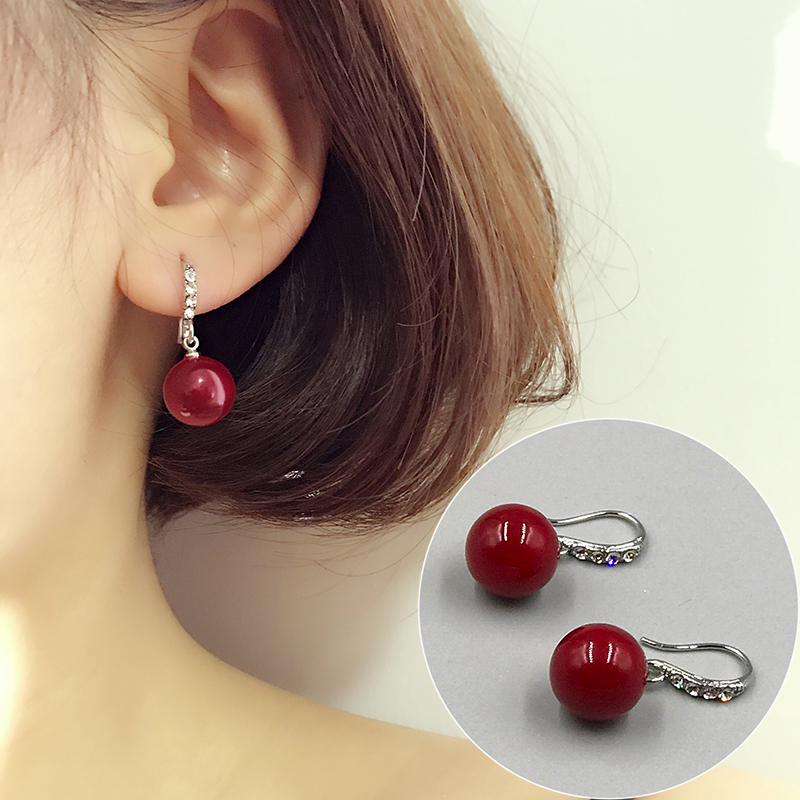 2022 new European and American minimalist temperament hooks Pearl ear nail inlaid drill 100 hitch elegant Mom earrings Earrings Ornament