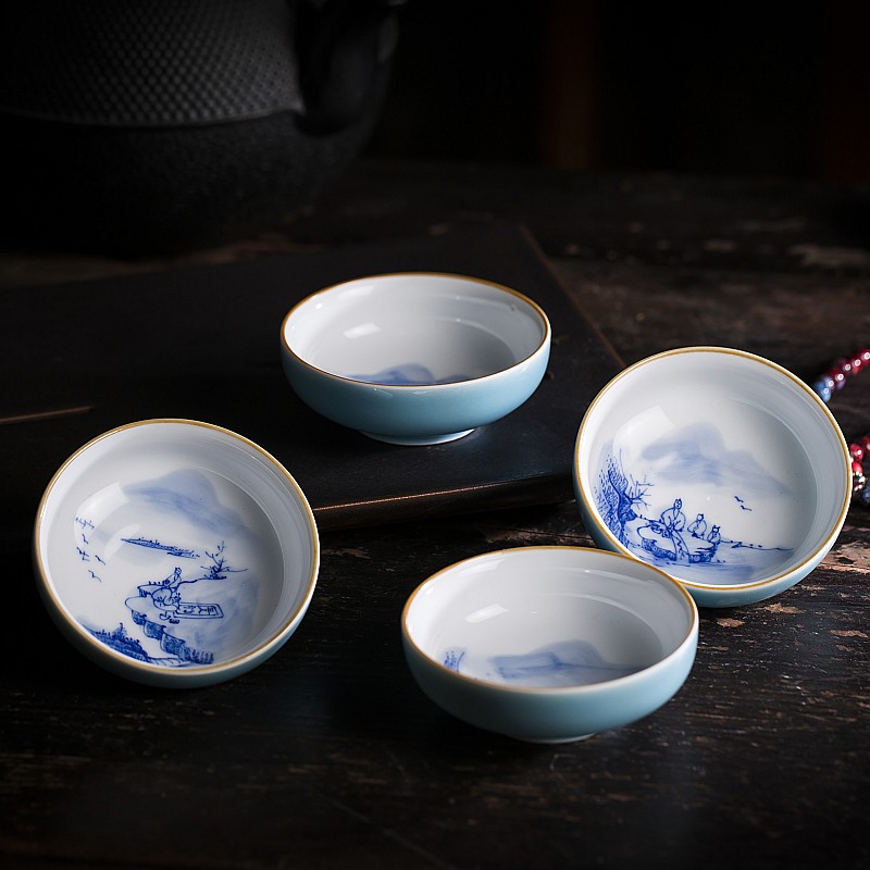 Jingdezhen ceramic sample tea cup tea hand - made piano chess calligraphy and painting masters cup shamrock manual blue - and - white kung fu tea cups