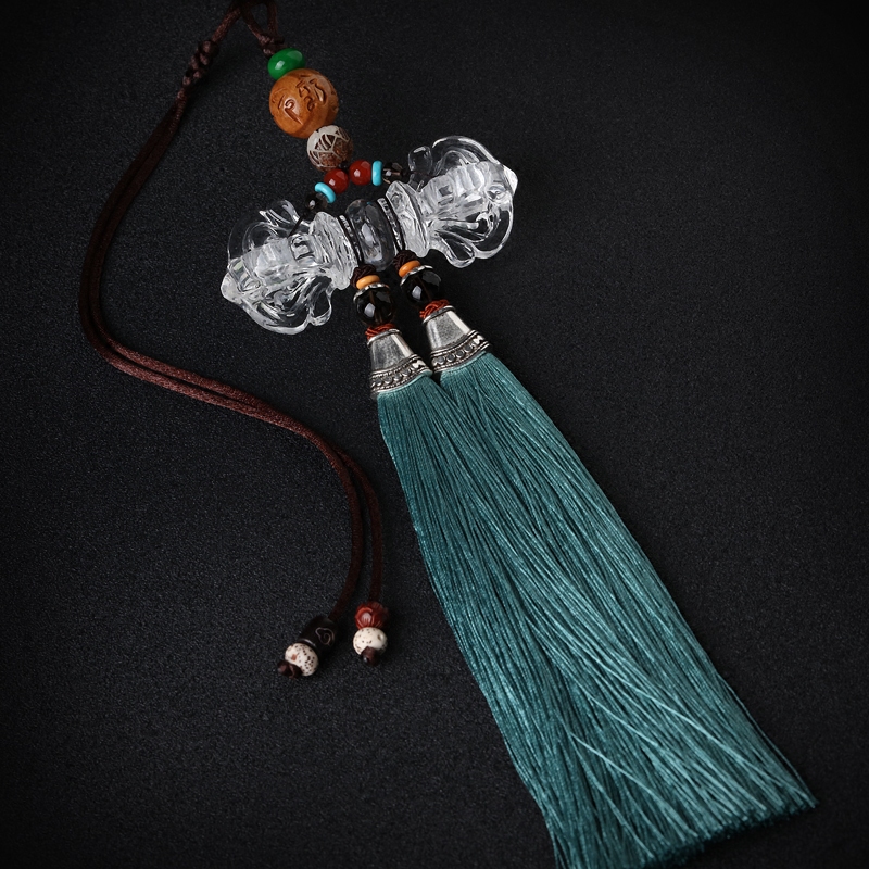 Creative White Crystal Diamond Pestle Car Rear mirror pendant personality Paterine charm Ornament In the car Pendant Accessories for men and women