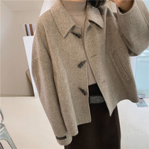 Zhou Wood apit all wool horn buckle short coat coat loose casual 20 winter New