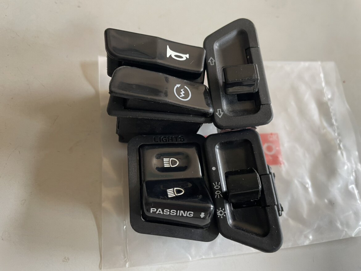 Light Yang Original Factory Hao Mai Four Stroke scooter GY6-125CC locomotive big five switch switch sets (cover)