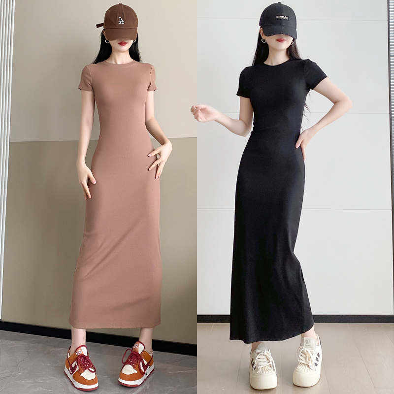 Sexy and Alluring Bodycon Short-Sleeve Dress with a High Collar, Fitted T-Shirt Dress with Solid Color Inner Layer