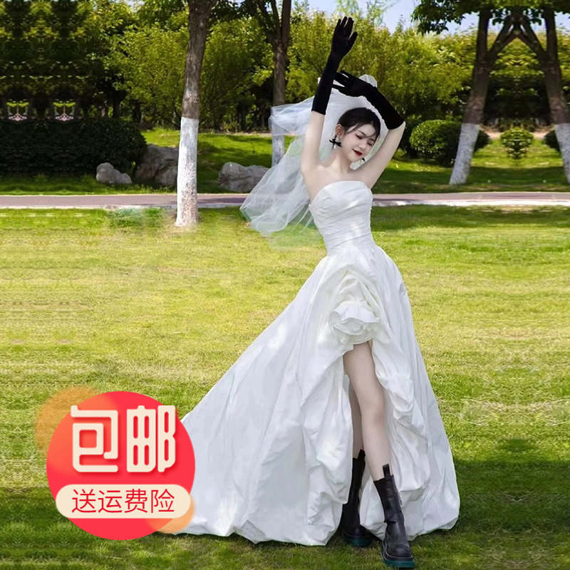 Trowel light wedding dress Bride Brigade Filming Outside of the house Dress Up Front Short Rear Long Princess Wind Wedding Dress Gown Small Guy-Taobao