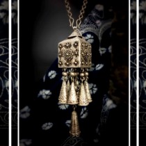 Original orphan 999 pure silver hand - made Hmong characteristics Guangfeng hollow crowd pendant necklace