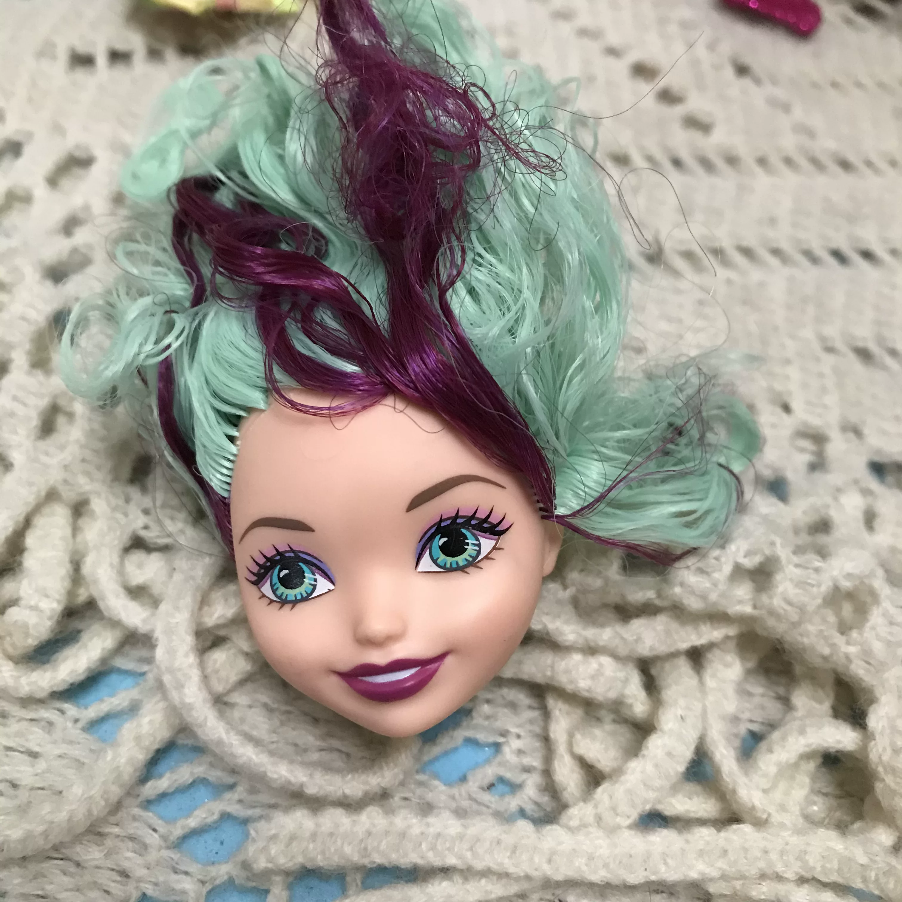 Натуральная крупнооптовая Гонконг Monster High школьная сказка эльф высшая школа голова младенца с макияжем голова младенца с множеством стилей постоянно обновляется