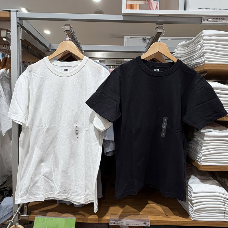 Uniqlo Collaboration Model 485563 482296 Unisex Master T-Shirt Regular Shoulder Crew Neck Short Sleeve Cotton Casual