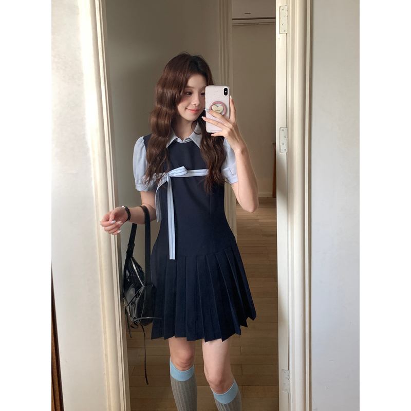 Even Yiwen [High Intelligence Miu Wang] Korean-Style High-Intelligence Fake Two-Piece Miu-Style Dress, Preppy Style Pleated Short Skirt