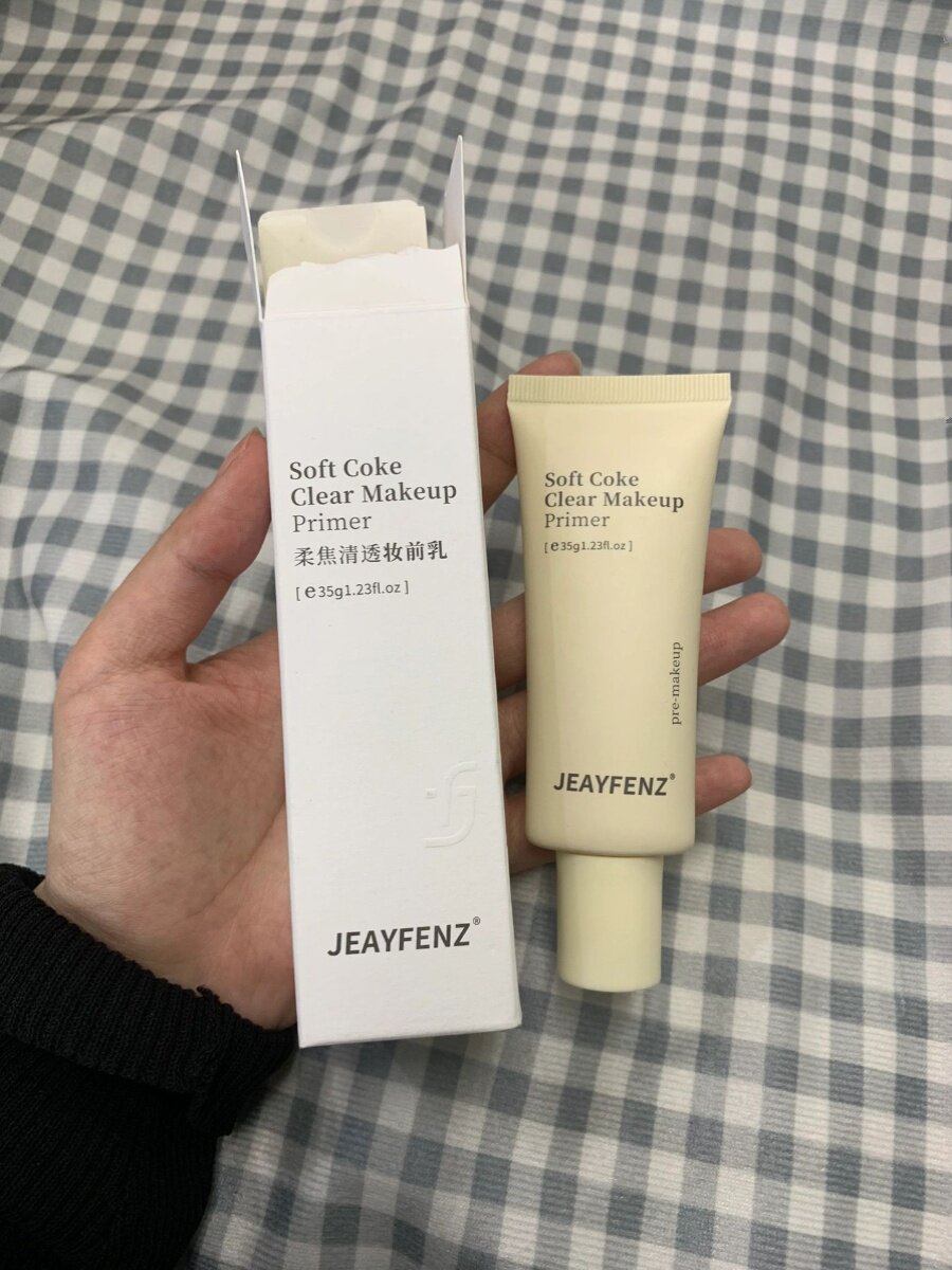 True face molecule okbo makeup before milk whitening translucent complexion docile base moisturizing moisturizing oil control long-lasting student girl