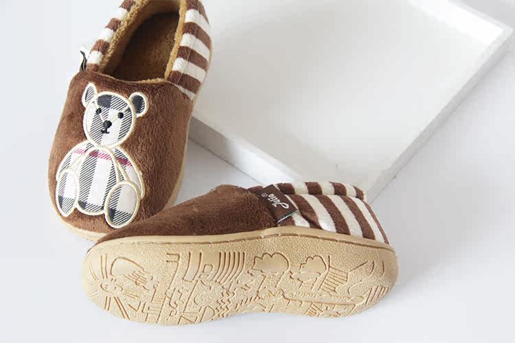 Pantoufles enfants en suède pour hiver - semelle plastique - Ref 1008465 Image 17