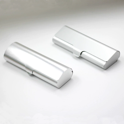 Маленькие металлические очки