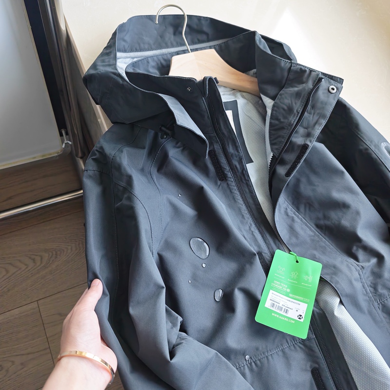Mowei's Export to Germany, Fully Heat-Sealed and Waterproof, Men's Outdoor Hiking Sports Casual Jacket, Hard Shell Coat Mowei's Export to Germany, Fully Heat-Sealed and Waterproof, Men's Outdoor Hiking Sports Casual Jacket, Hard Shell Coat