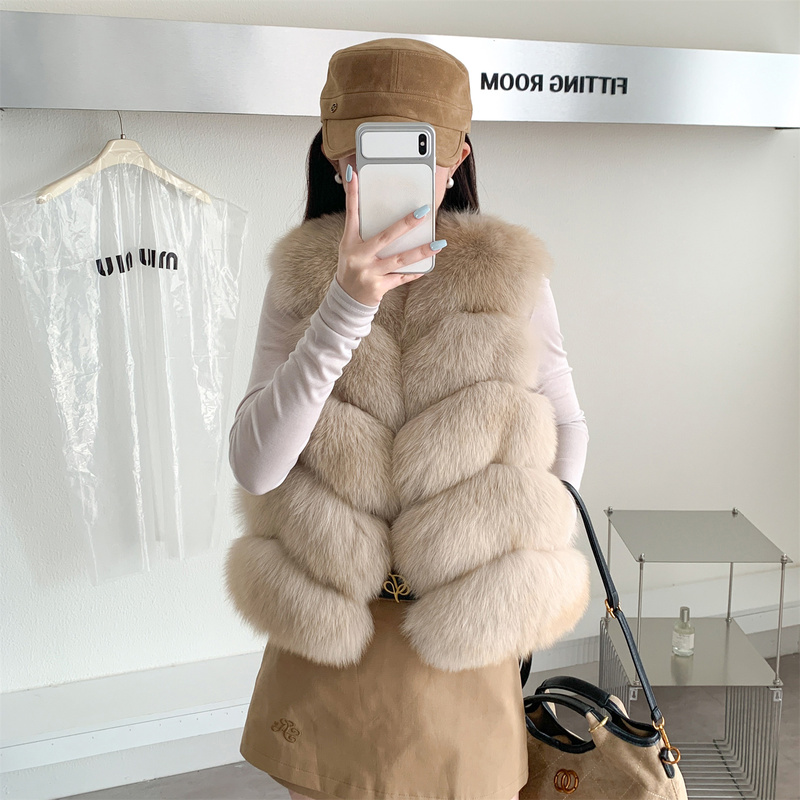 【Thousand Gold Milk Fox】Light Luxury Fox Fur Vest, Slimming and Youthful Style, Fur Integrated Coat