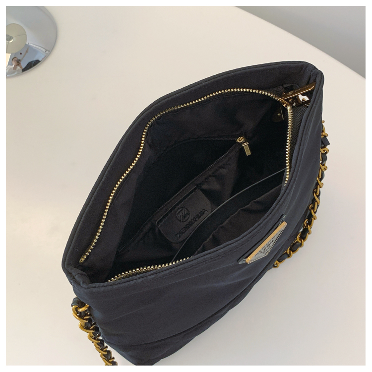 Nylon for women 2024 new fashionable large capacity single shoulder tote , casual diamond grid chain crossbody cloth_voghion.com