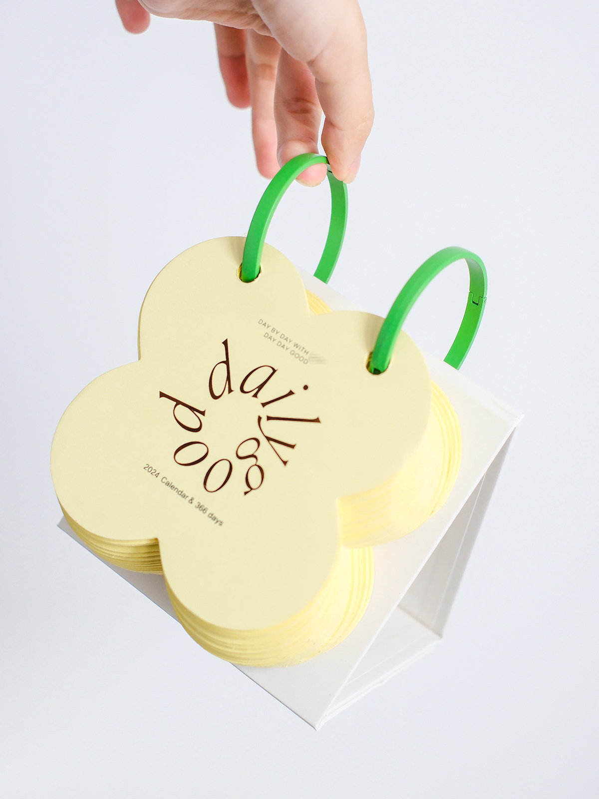 2024 Year-round Calendar 366 Days Discourse Page-turning Table Calendar Flowers Calendar Daily is U.S. -Japan DAILY GOOD-Taobao