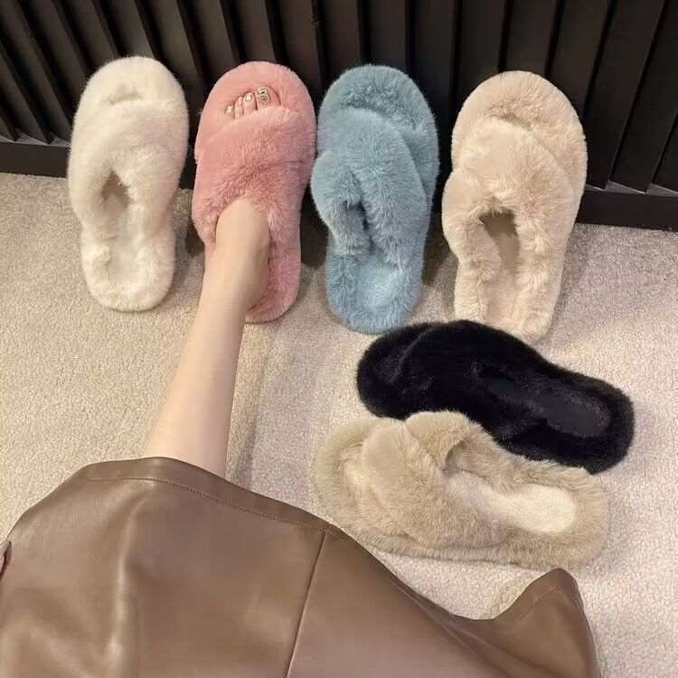 Trendy Furry Shoes for Women, New 2025 Autumn and Winter Fashion, Outdoor Thick-Soled Plush Cotton Slippers