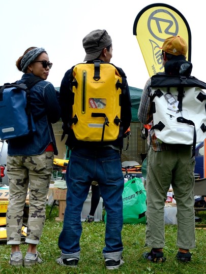 白鳍鲨Stream Trail防水包双肩背包日本防水袋Dry tank旅游潜水