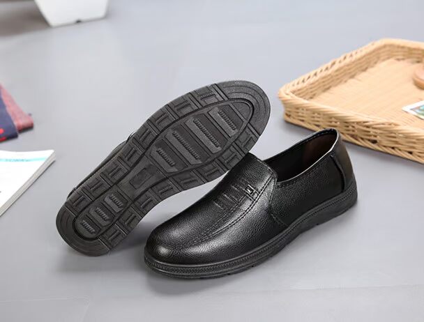 Giày nam mùa xuân và mùa thu mới Giày đế thấp giúp giày công sở Giày đế mềm, không trơn trượt giày thể thao chính hãng