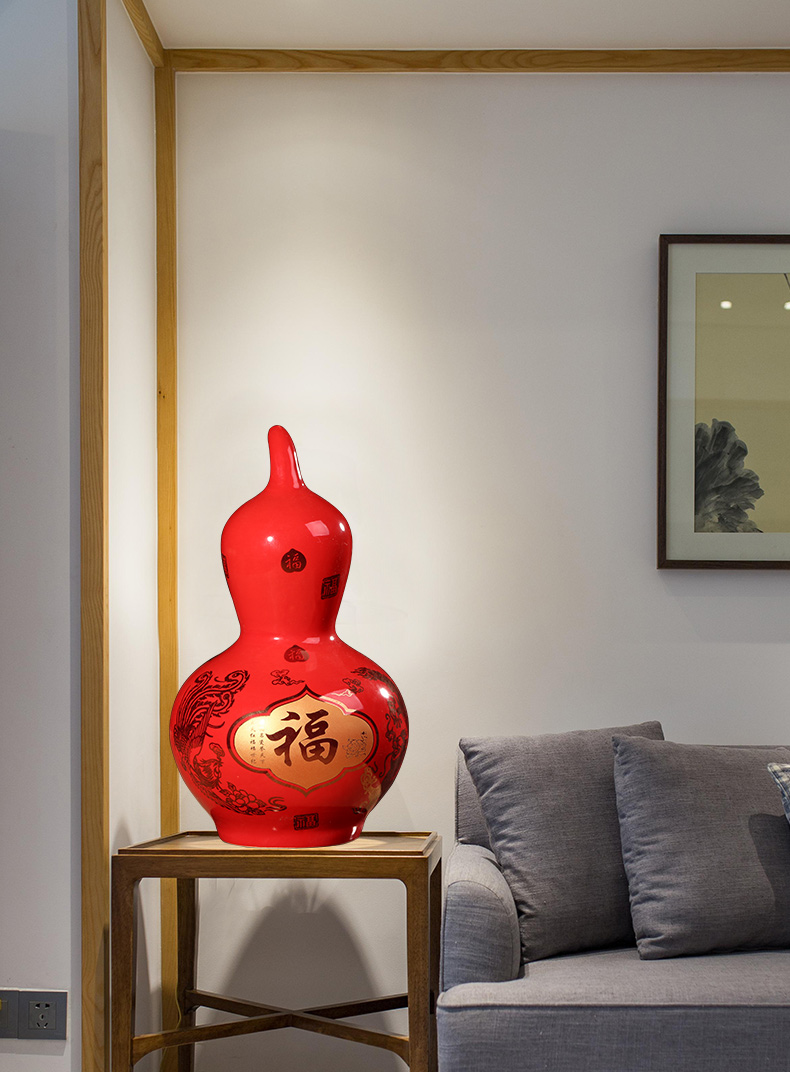 Jingdezhen ceramics China red paint in extremely good fortune everyone lucky gourd vases and classical furnishing articles in the living room