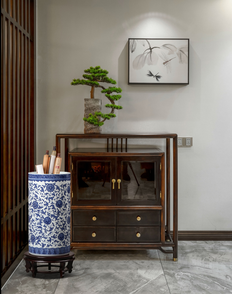 Jingdezhen ceramic painting and calligraphy scrolls cylinder large blue and white porcelain vase tube of the study of calligraphy and painting the sitting room be born home furnishing articles