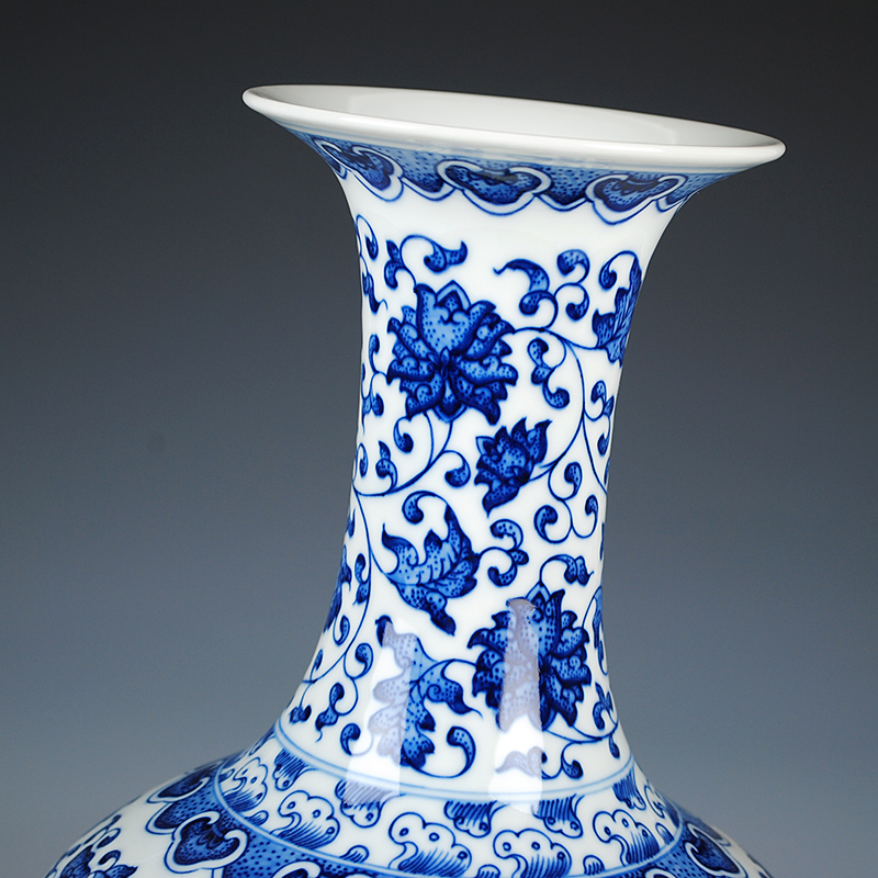 Blue and white dragon vase of jingdezhen ceramics imitation the qing kangxi I sitting room adornment handicraft furnishing articles