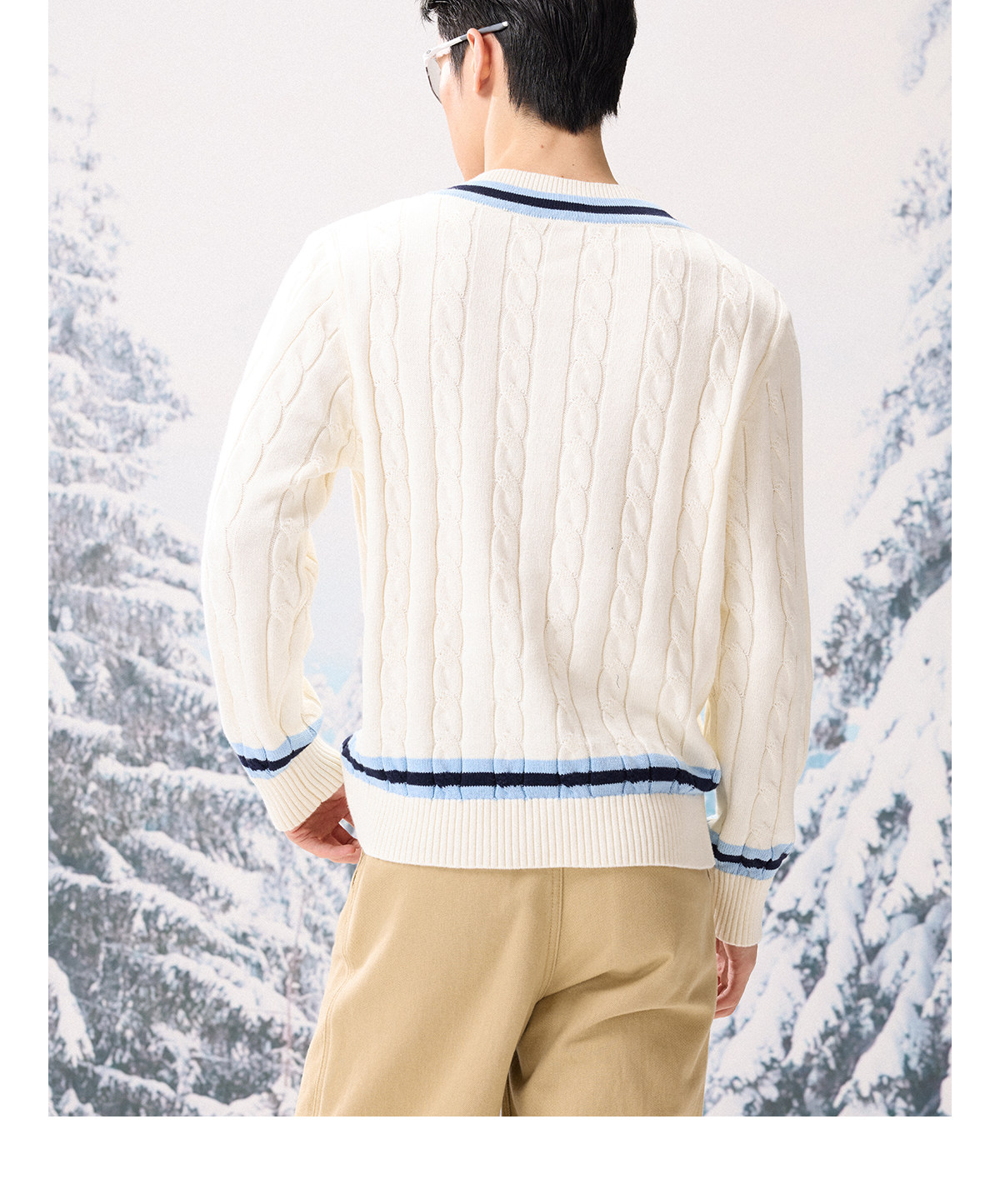 CULTUM Cable-Knit V-Neck Sweater