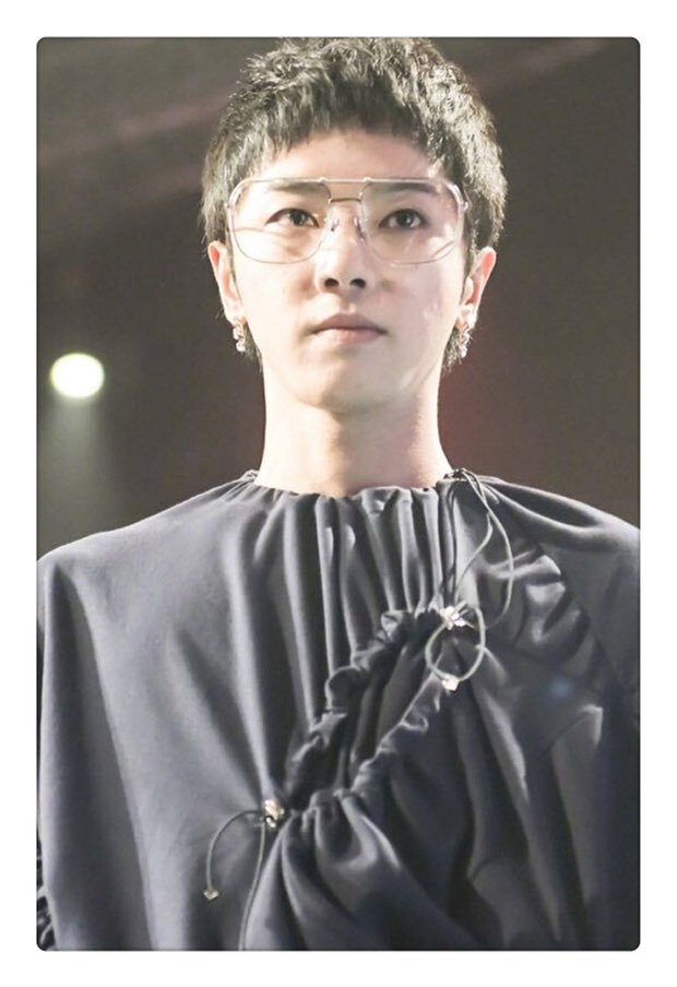 Hộp lớn vuông trong suốt gương phẳng ngày mai con trai Huachen Yu Li Yuchun với kính gọng kính xu hướng tròng kính