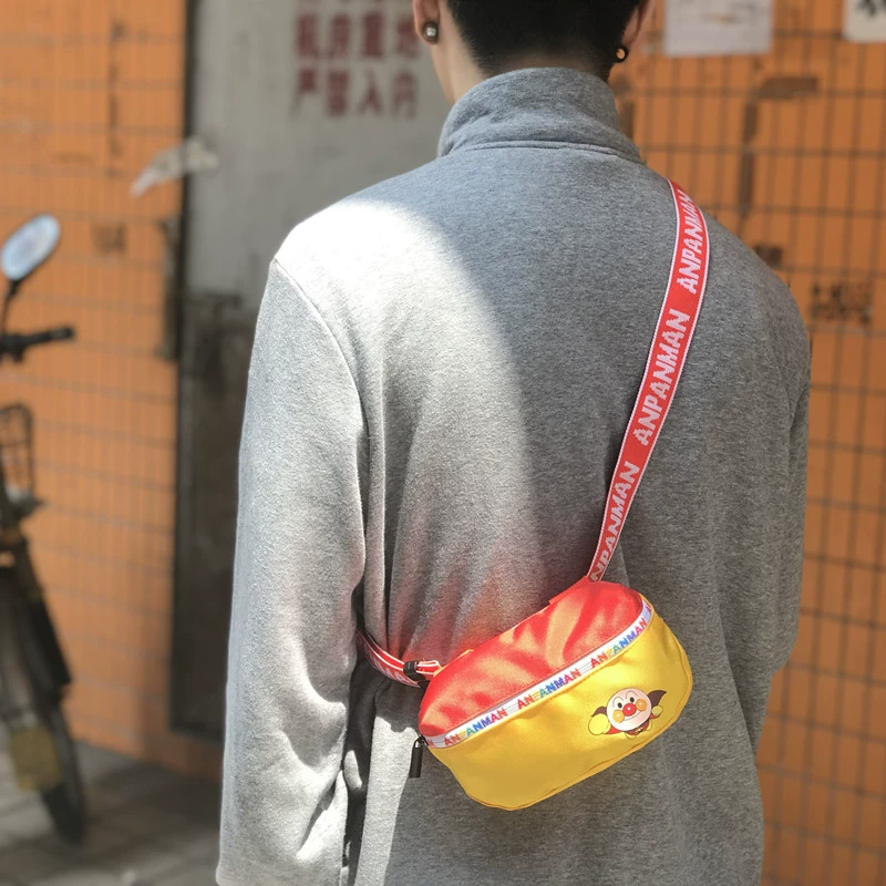 Nhật Bản anime bánh mì Superman Messenger túi dễ thương túi hoạt hình sinh viên túi điện thoại di động - Túi bé / Ba lô / Hành lý