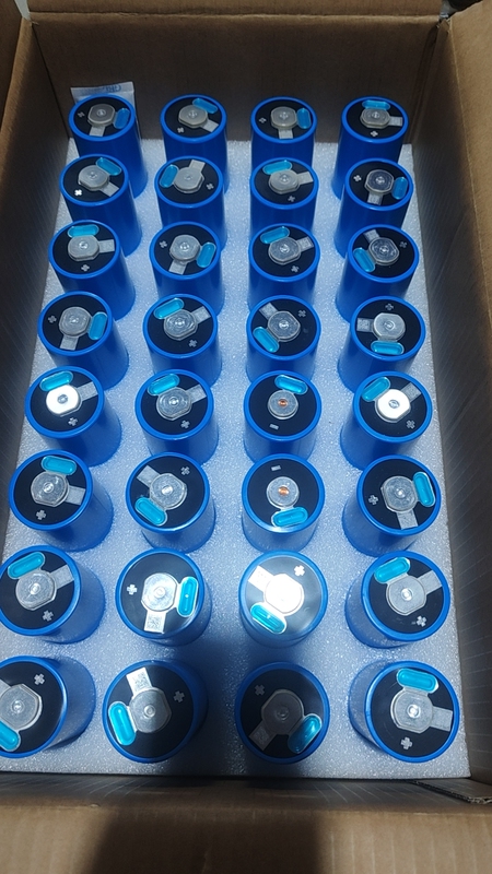Brand New Yiwei C46 3.2V 28Ah 46142 Lithium Iron Phosphate Energy Storage Power Cell, Continuous Discharge 6C