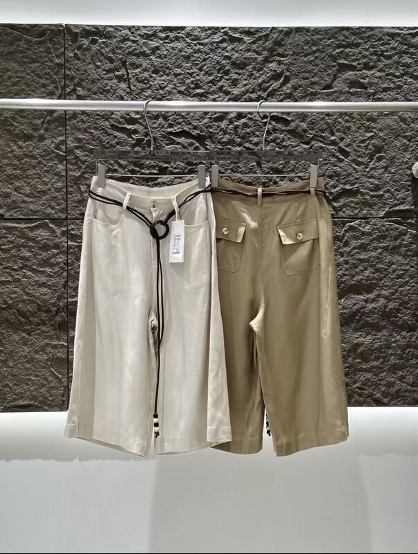 88037, Two-Tone Lyocell Capri Pants
