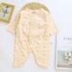 Quần áo sơ sinh cotton 0-3-6 tháng tuổi sơ sinh bướm áo choàng không xương tu sĩ quần áo bé jumpsuit 9 bộ đồ liền quần hình thú bé trai