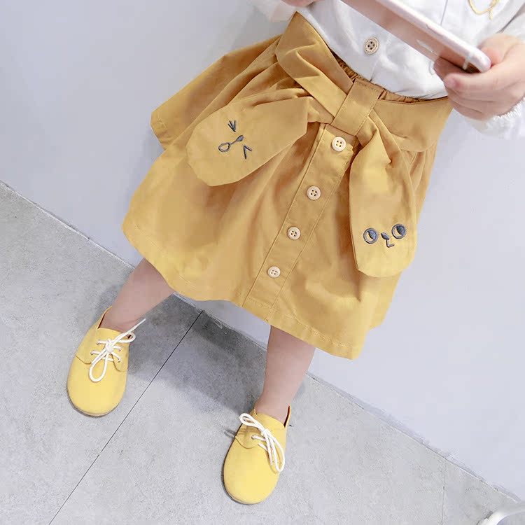Váy cho bé 2018 Xuân mới Hàn Quốc Váy thêu Váy bé gái Nút thời trang shop quần áo cho bé