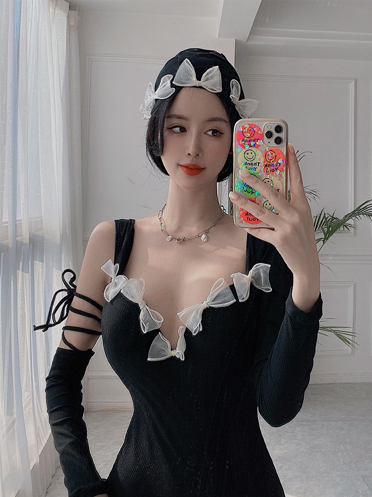 Doo-dot Han Sang Korea ins retro long sleeve sexy one-piece swimsuit women's small chest gathered steel Toro spa swimsuit