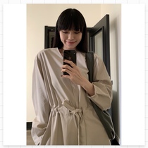 (FARM)V-neck drawl waist over knee versatile temperament long sleeve dress one piece piece beige spot