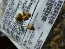 10=3 yuan USA AVX direct plug tantalum capacitor 10V33uf TAP336M010CS 33UF 10V