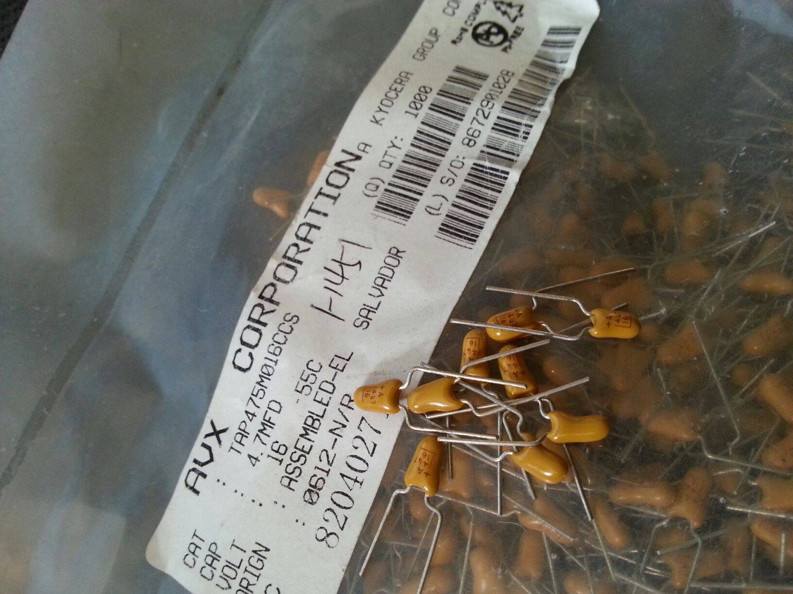 10 = 3 yuan American AVX direct plug tantalum capacitor 16V4 7uf TAP475M016CRW 4 7UF16V