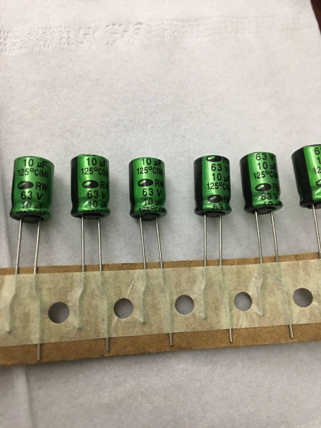 63V10UF 10UF 63V imported SAMWHA three and WR high temperature green robe electrolytic capacitor 125 degrees