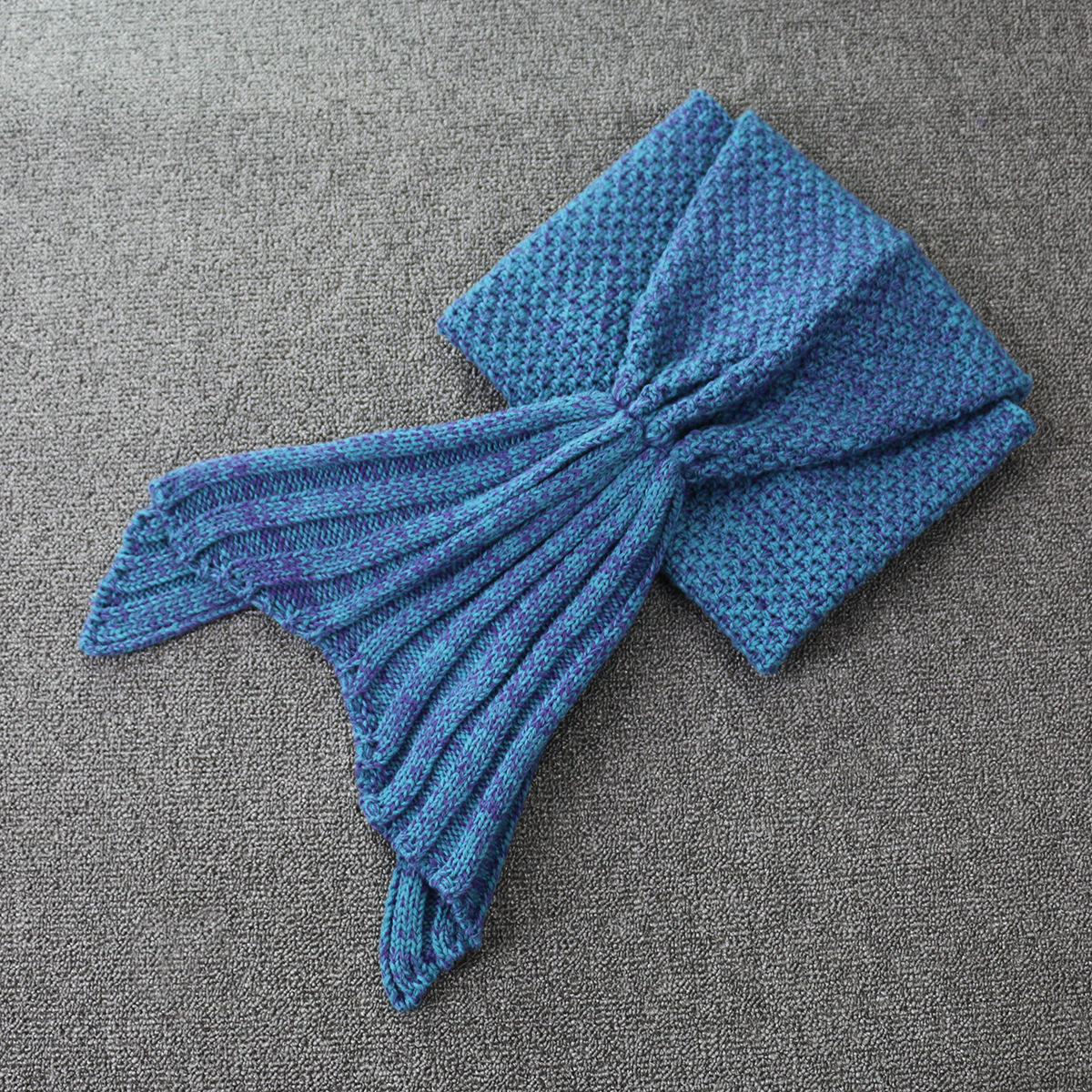 Квадратное озеро озеро синее