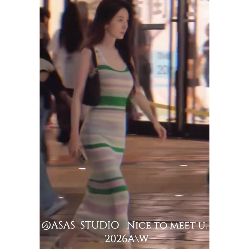 【Comparable to Com】Yang Mi's Jingzhe Silent Series Same Style Colorful Striped Tight-Fitting Wool Knit Sleeveless Dress 【Comparable to Com】Yang Mi's Jingzhe Silent Series Same Style Colorful Striped Tight-Fitting Wool Knit Sleeveless Dress