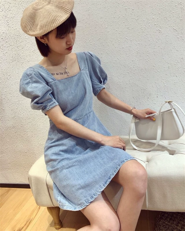 2020 Mùa hè Mới của phụ nữ Hàn Quốc Puff tay áo màu xanh denim Váy cổ cao Eo cao Váy midi - Váy dài