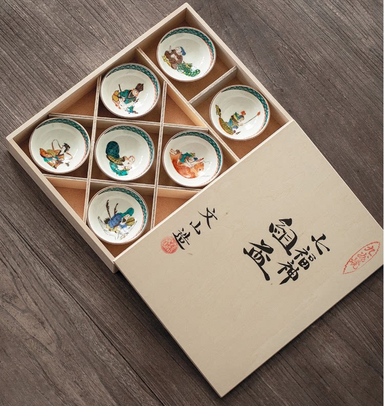 Japan imported Kutani burning seven gods of good fortune hand-painted ceramic tea cups for elders Japanese kung fu tea set gift box set