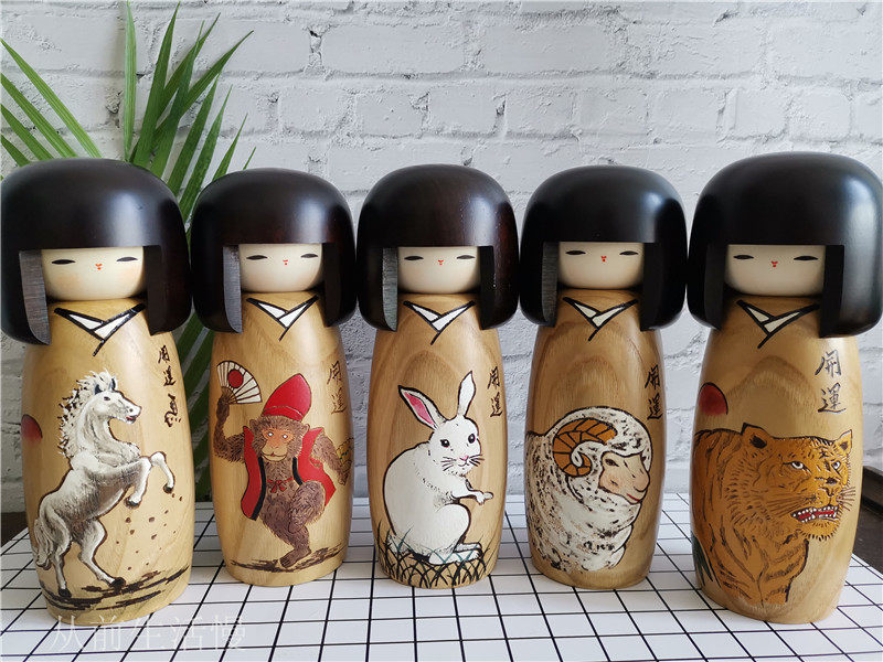 Japanese Zodiac Shaw Swing Piece Full Set Office Book Room Living Room Genguan Desktop On-board Pendulum Solid Wood Craft Gift Pendulum