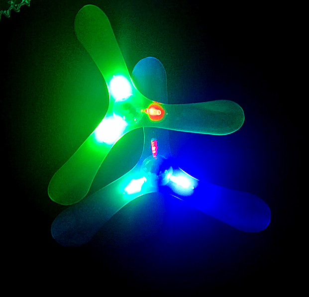 The luminous 3-leaf magic disc return to the force and the magic disc boomerang with three leaves to fly to the fitness toy-Taobao
