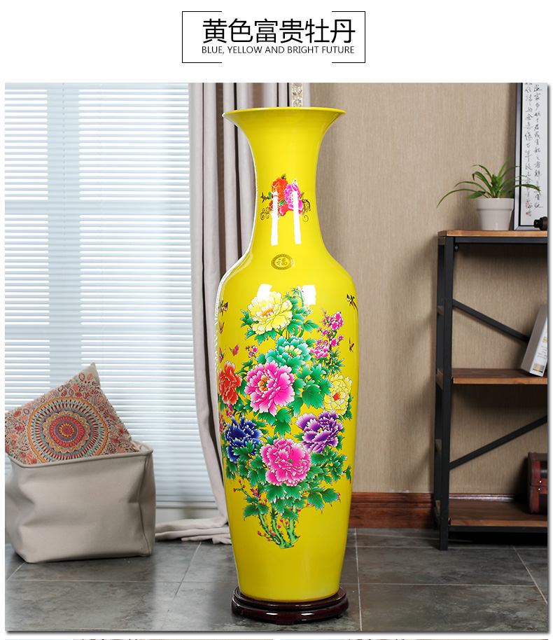 A clearance sale of jingdezhen ceramics red large vases, flower arranging hotel opening taking sitting room adornment is placed