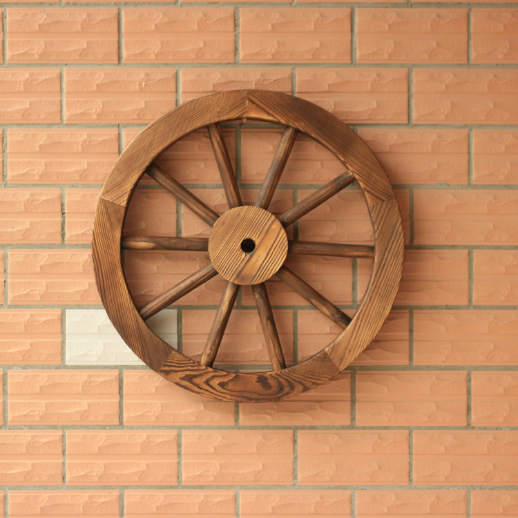 Wooden wheels Vintage wooden pendant Bar cafe background wall decoration Solid wooden wheels Antique wheel head