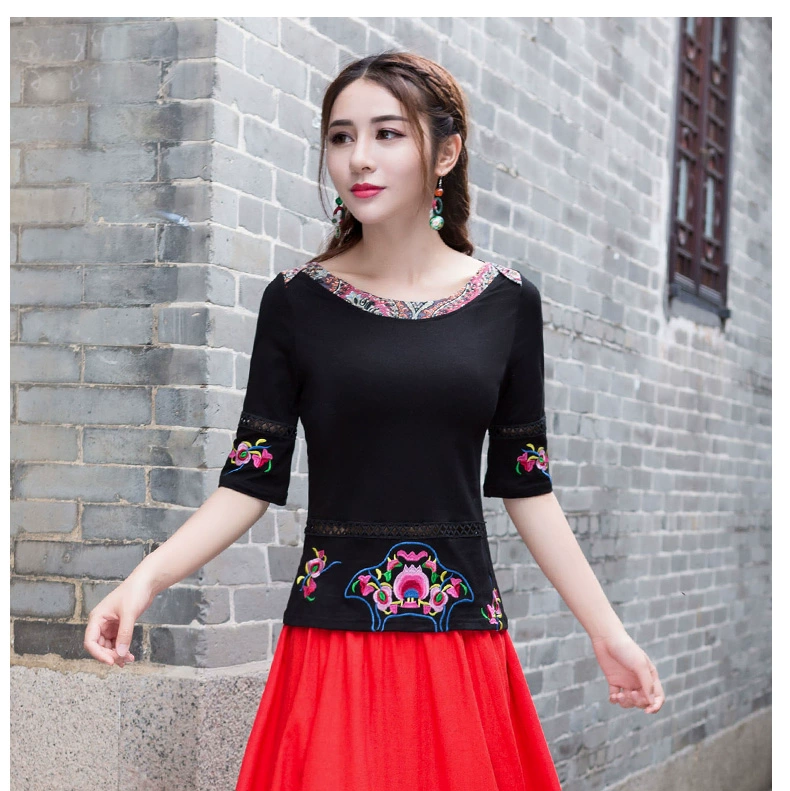 Áo phông nữ phong cách quốc gia 2019 mới thêu tinh tế rỗng áo thun năm điểm tay áo nữ sửa chữa - Áo phông áo phông rộng