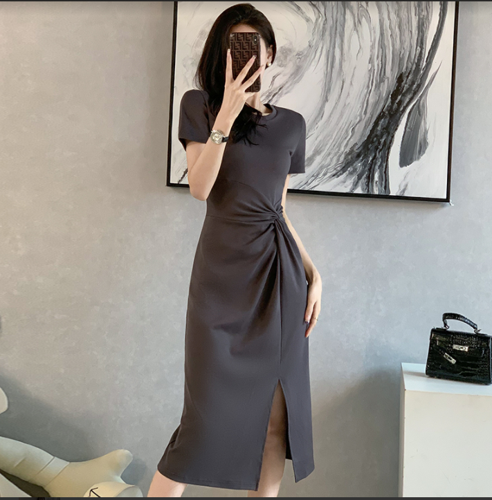 初影家品质女装的LOGO