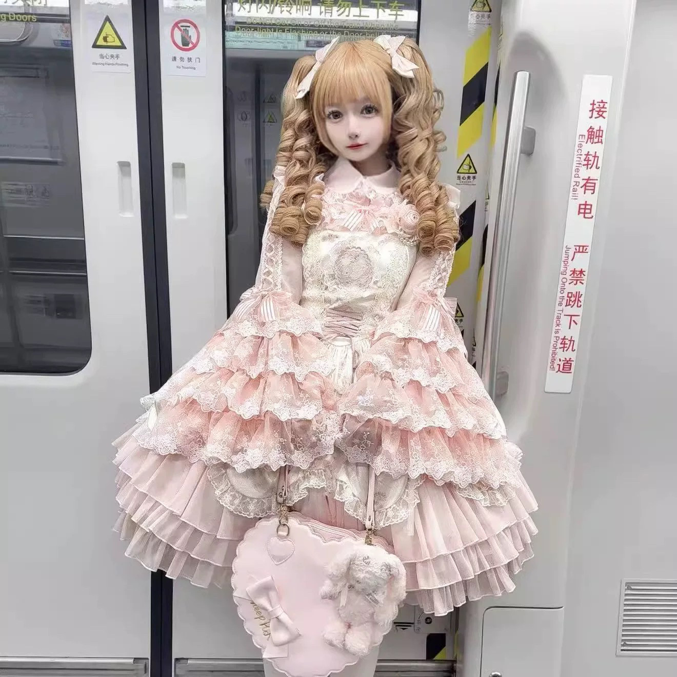 🌸兔与樱粉洛丽塔连衣裙,变身可爱甜心🌸-lolita洛丽塔连衣裙-淘宝好物网