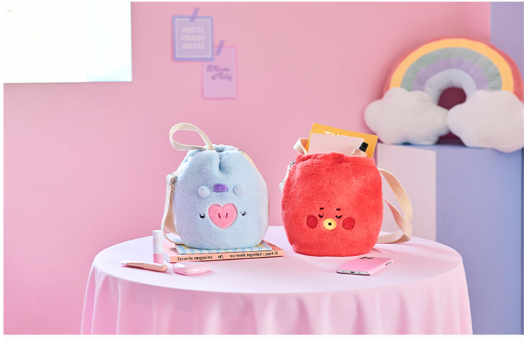 Genuine capacious shoulder bag